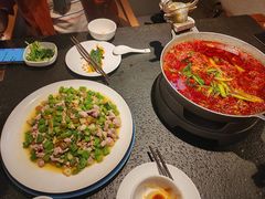 -万重锦·人文川菜馆(骡马市店)