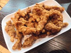 -爆炸头阿姨小四川正宗川味小吃(无任何分店)