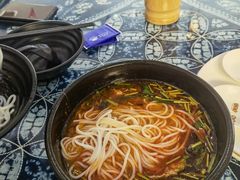 -桥香园过桥米线(国贸店)