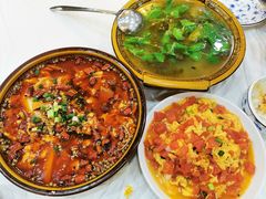 -乡土特色.冷锅鱼.牦牛肉汤锅