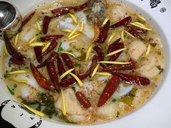 招牌老坛酸菜鱼-江渔儿酸菜鱼·拔草餐厅(虎门君乐汇店)