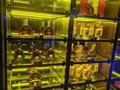 -欧米亚派对酒吧(绵阳店)