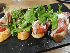 油浸小番茄火腿法棍-艾蜜西餐厅(梅园店)