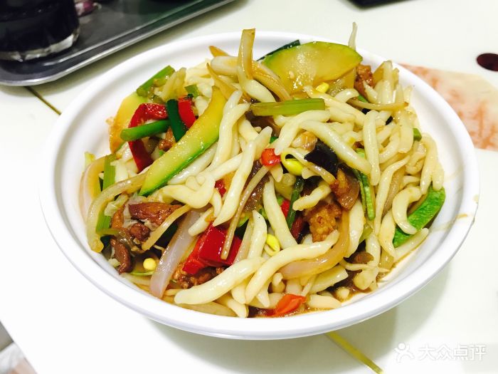 吴记排挡搓鱼爆炒搓鱼图片