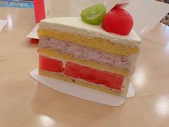 西瓜杨梅奶油蛋糕-PAOPAO Bakery&Café(港汇店)