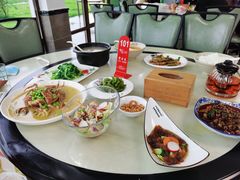 -七的湖·晚芳亭·阳澄湖农家菜·大闸蟹(莲花岛店)