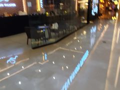 -凤凰汇购物中心