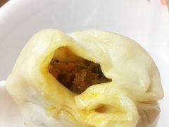 蟹黄小笼-朱新年·苏式汤团·面点(北寺塔店)