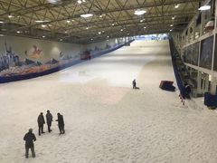 -乔波室内滑雪场