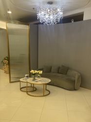 -八佰伴8008星级形象店