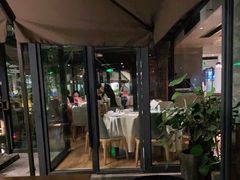露天位-渝半城经典川粤菜(重庆天地店)