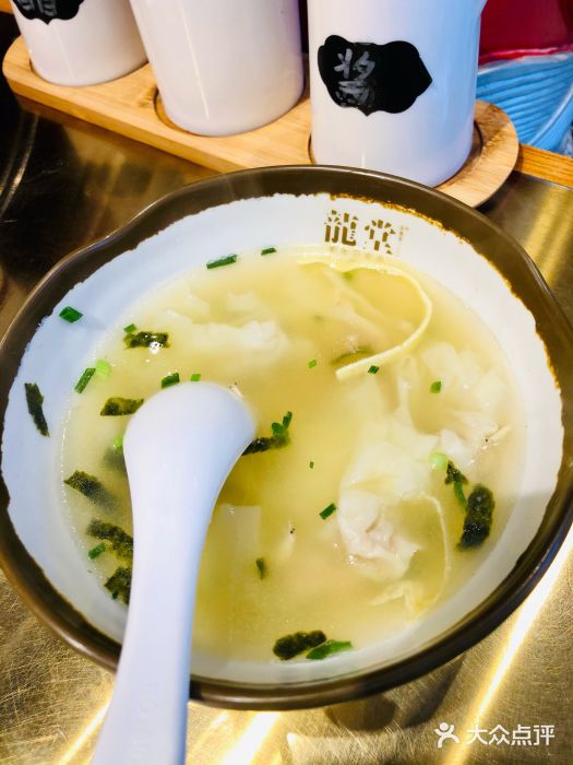 龍堂蟹黄小笼包(万家丽店)手包小馄饨图片