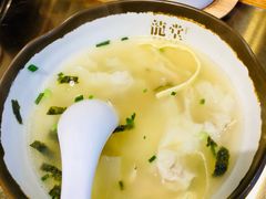 手包小馄饨-龍堂蟹黄小笼包(万家丽店)