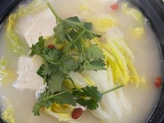 -皇城根·烤鸭·鱼头·家常菜(欧亚大观乐活城店)