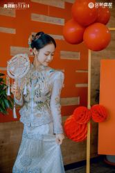 -拉瑞娜LaReine婚纱礼服高级定制