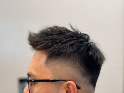 -潮沙龙剪发烫发染发