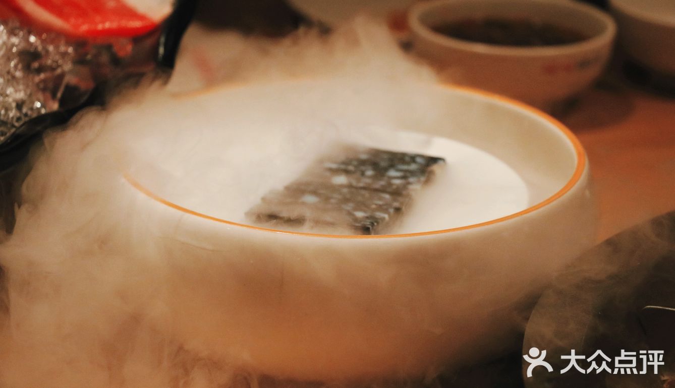 真“火”锅！要在锅里点火才能吃的火锅！