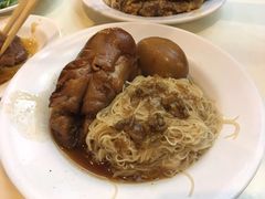 豬腳面線-阿水狮猪脚大王(台中公园店)