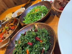 -老滇山寨•云南特色菜•地方菜•民族风情歌舞表演(金碧店)