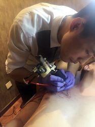 点击看大图 -鳌首刺青纹身 穿孔饰品店