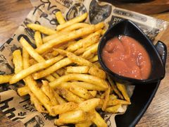 -BHC炸鸡(明洞总店)