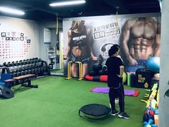 -征成健身连锁私教工作室(九公里店)