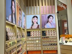 -moody彩瞳(环宇城店)