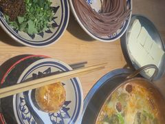 -洱火云南酸菜牛肉火锅(石景山当代商城店)