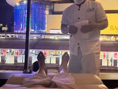 -Let’s Relax Spa(Siam Square One)