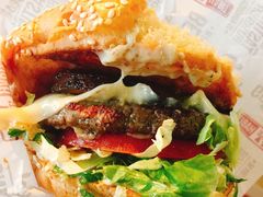 -The Habit Burger Grill 哈比特汉堡(复兴soho店)