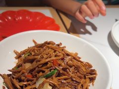 -江渔儿酸菜鱼(万科东荟城店)