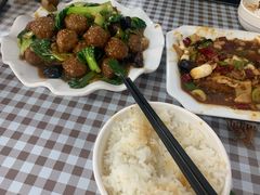 红烧丸子-瑜瑜饭馆