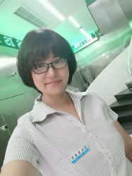 -LESSMORE科技头皮理容中心
