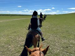 -额尔古纳黑山头绿野马帮骑马场