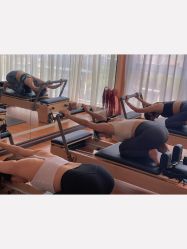 -拉伽瑜伽·普拉提