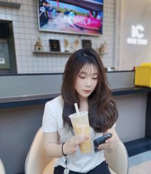 -MONE美发沙龙