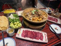 -沙胆彪炭炉牛杂煲(上海日月光广场店)