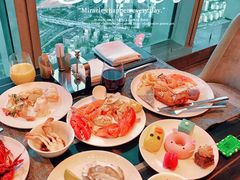 -云端西餐厅(南宁龙光那莲豪华精选酒店)