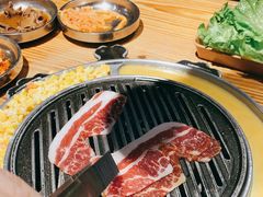 -青瓦炭韩潮烤肉(花园道店)