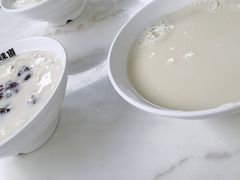 无糖豆浆-弄堂咪道-饭香·面香·馄饨香(汇锦广场店)