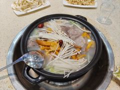 -九寨特色牦牛肉汤锅 羊肉汤锅