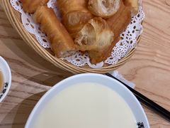-弄堂咪道-饭香·面香·馄饨香(汇锦广场店)