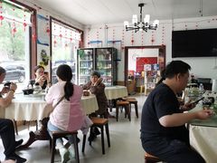 -天天向上素食餐厅(五台山店)