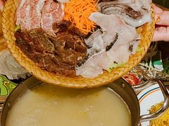 -迷你椰·泰式大排档(共康店)