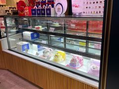 面包甜点陈列柜-巴黎贝甜(龙之梦购物中心虹口店)