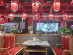 -鲁员外地锅鸡地锅鱼(龙湖江东天街店)