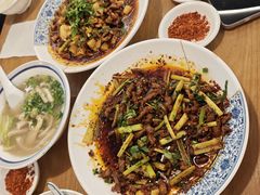 -杨三孃跷脚牛肉(清凤时代店)