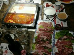 -月满大江经典火锅(任城路店)