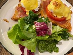 -Common Table · Brunch & Coffee