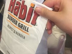 -The Habit Burger Grill 哈比特汉堡(爱琴海店)